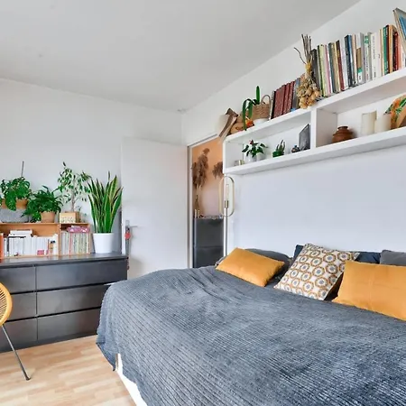 Charming Studio Near Bastille Апартаменты Париж